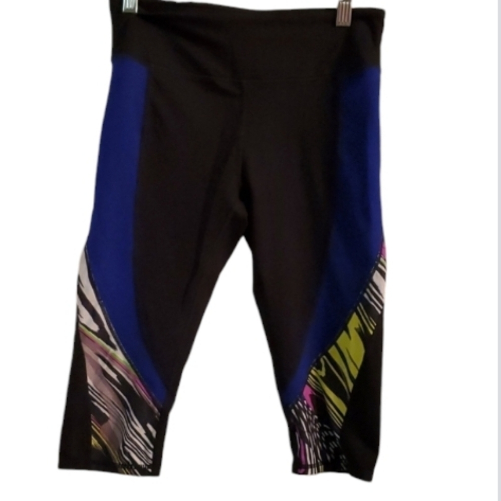 Fabletics Capri Pants Leggings